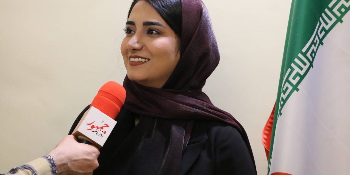 بانوی جوان با صدها تجربه موفق در عملیات بازاریابی، فروش و تبلیغات و برندسازی